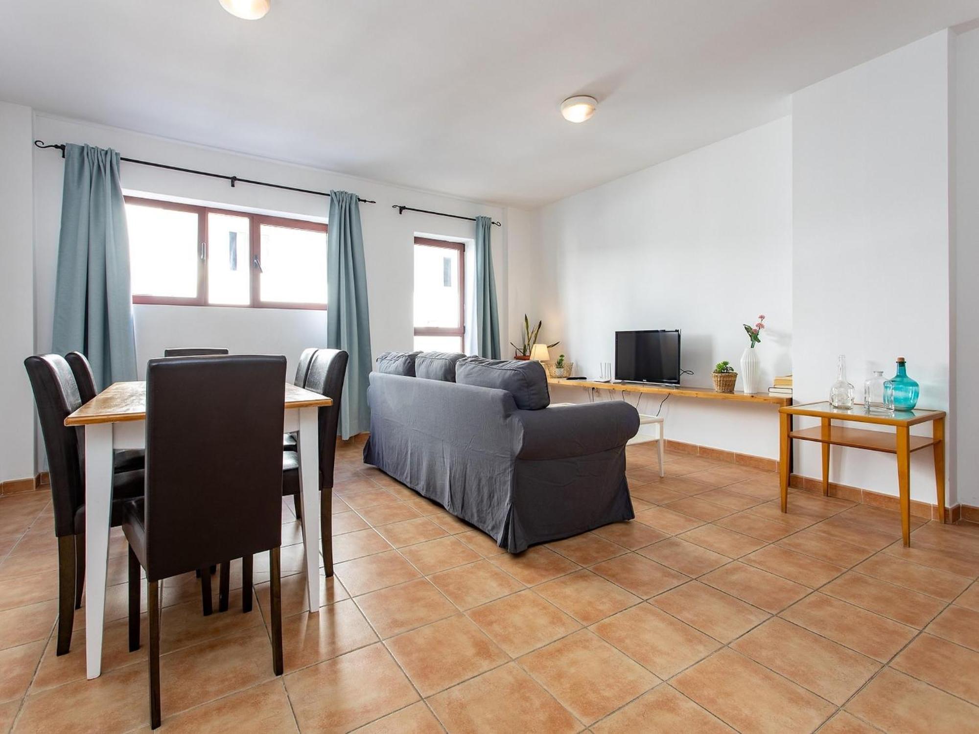 Inviting In - La Oliva Near The Apartment *