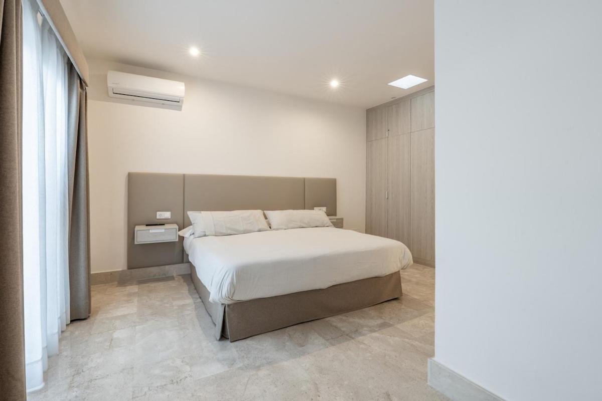 Exclusiva En Bahia Azul Villa