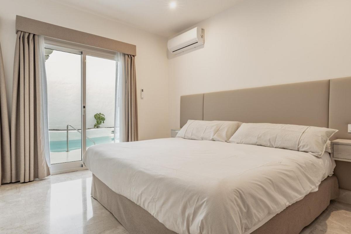 Exclusiva En Bahia Azul Villa *
