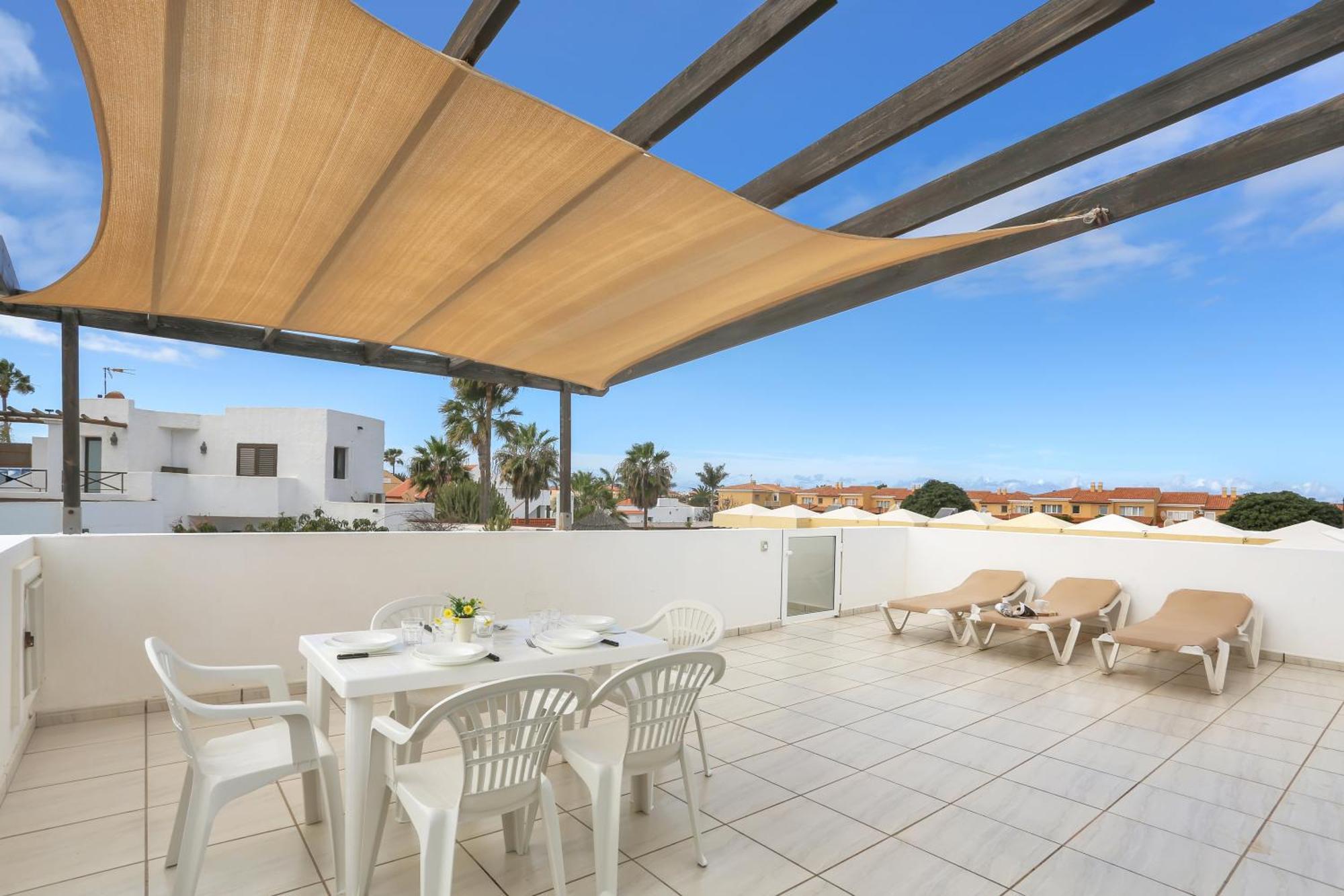 Residencia Lena Apartment *