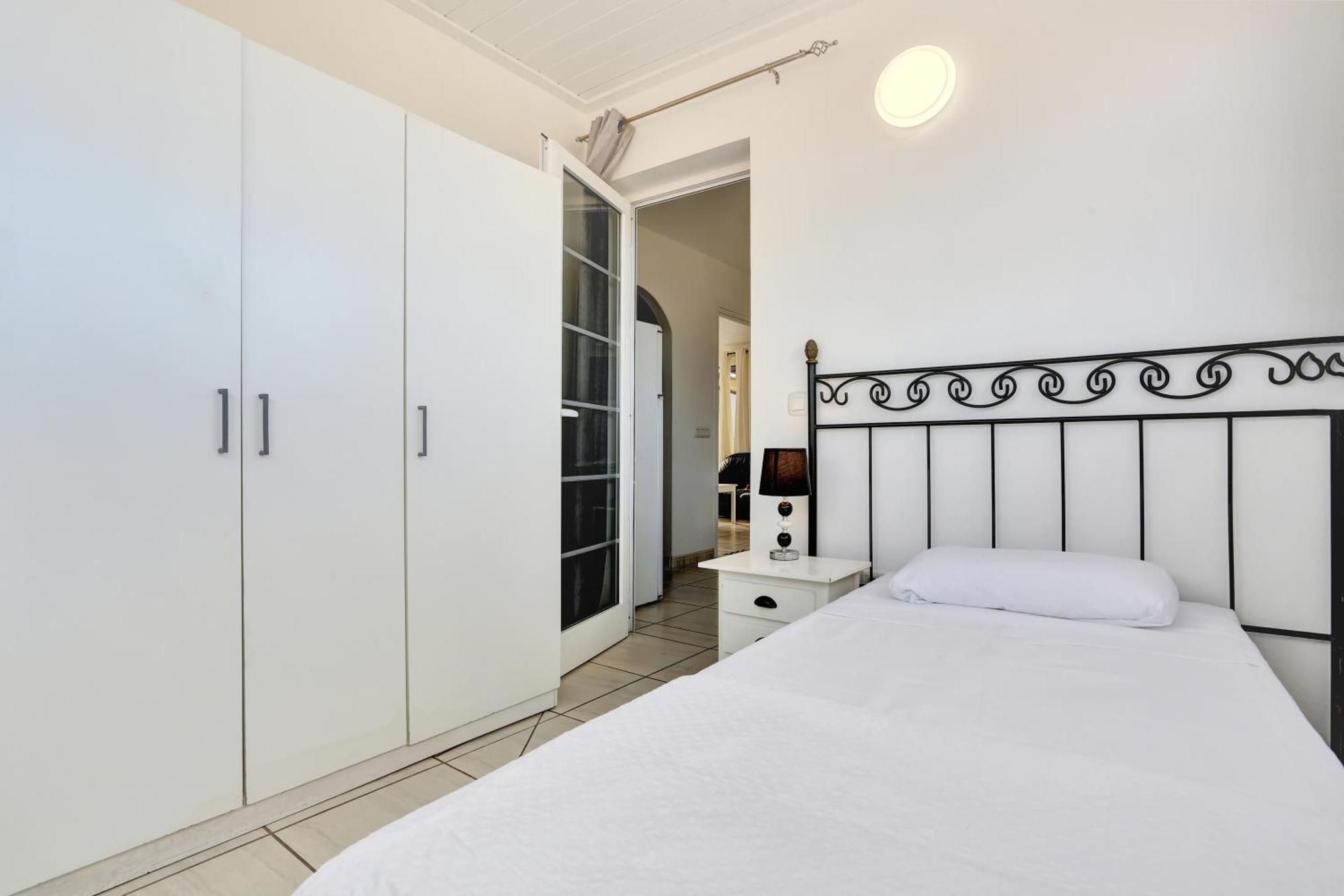 Residencia Lena Apartment