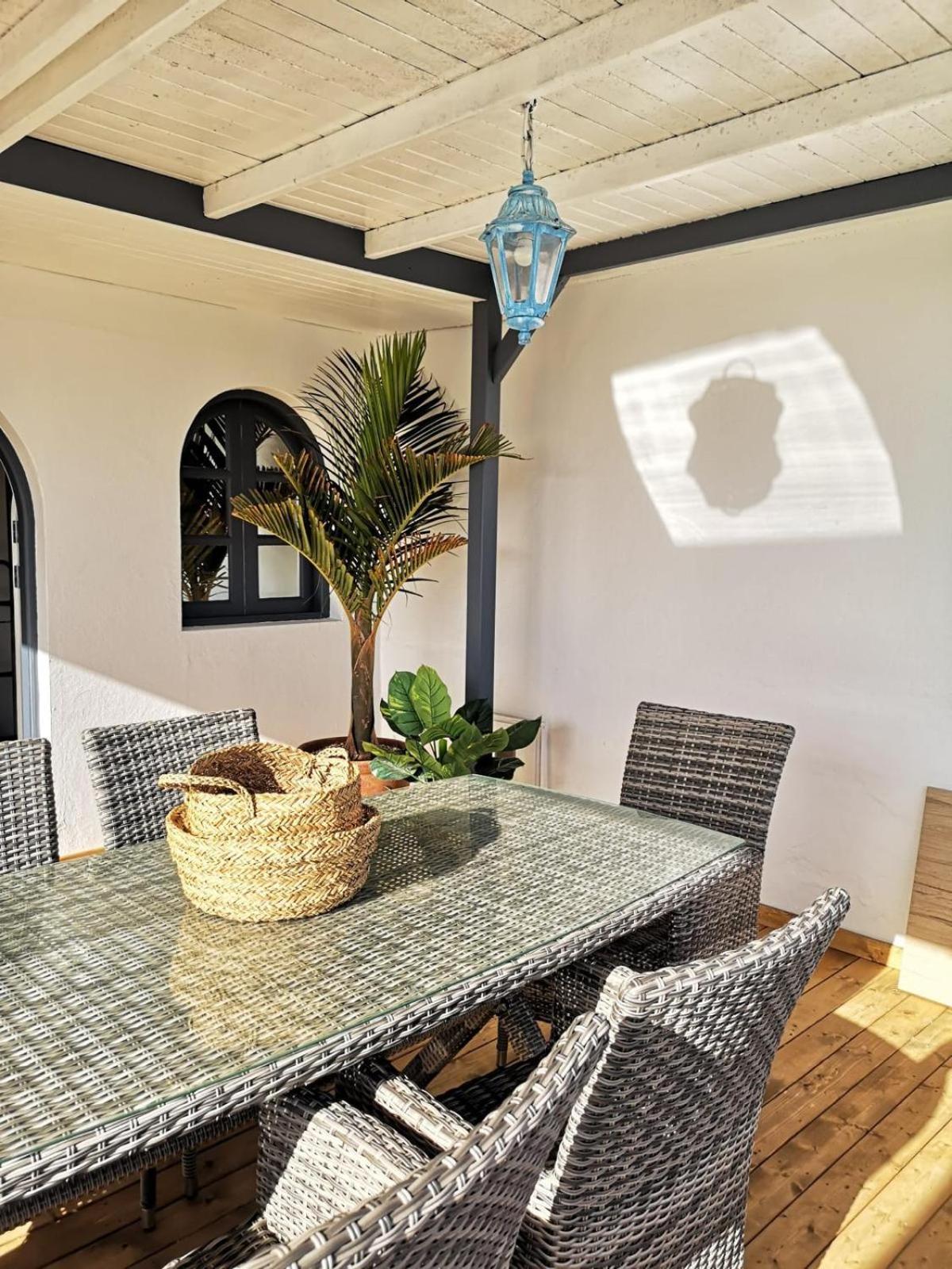 Casa Dalia, Frontbeach, Piscina,