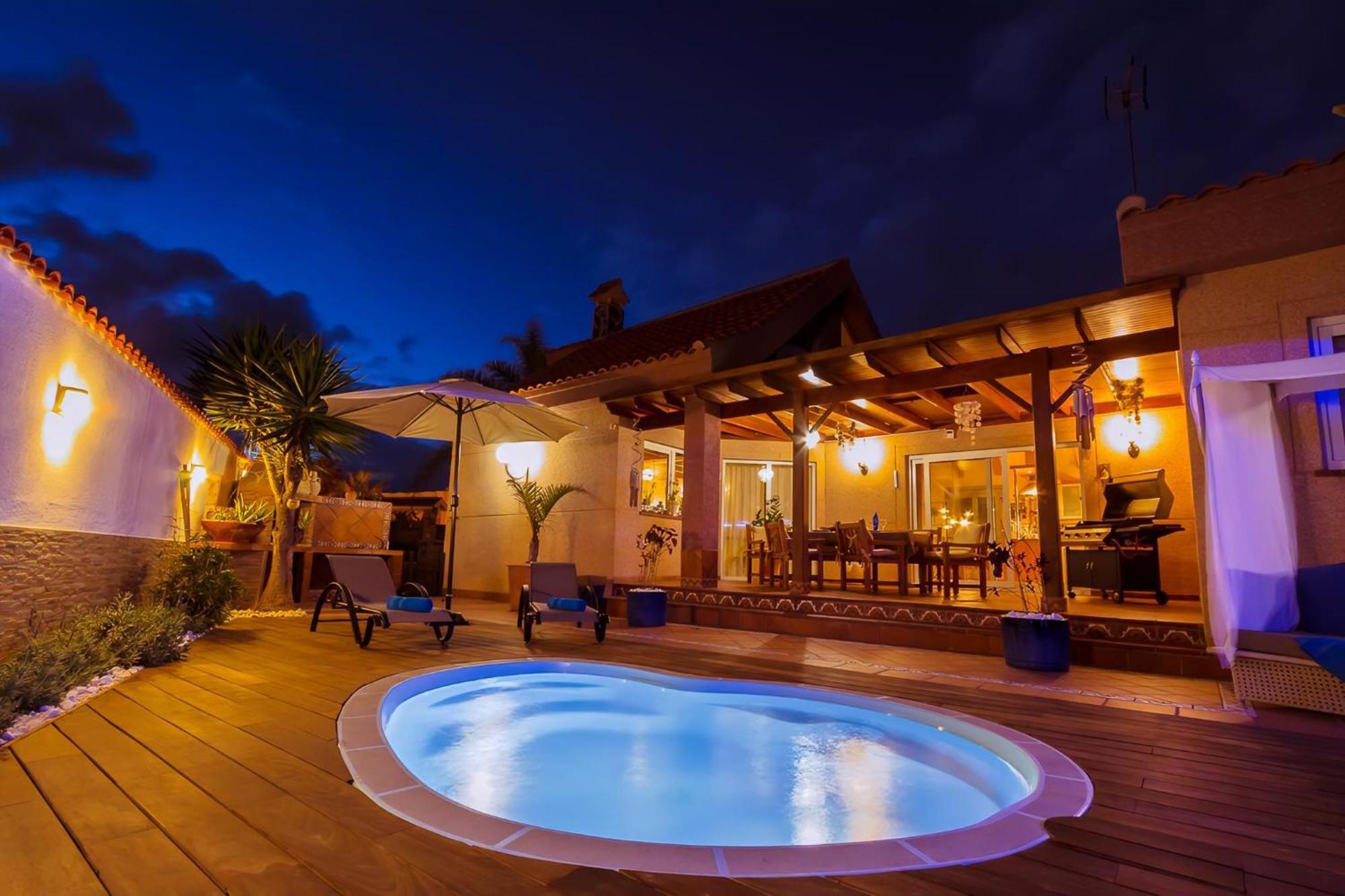Strandnahes Hibiscus Mit Privatem Pool Corralejo