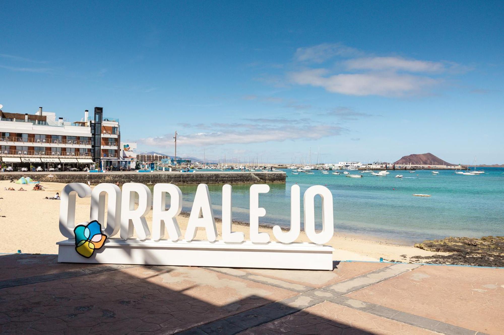 Home2book Vibrant Corralejo, Pool Apartment