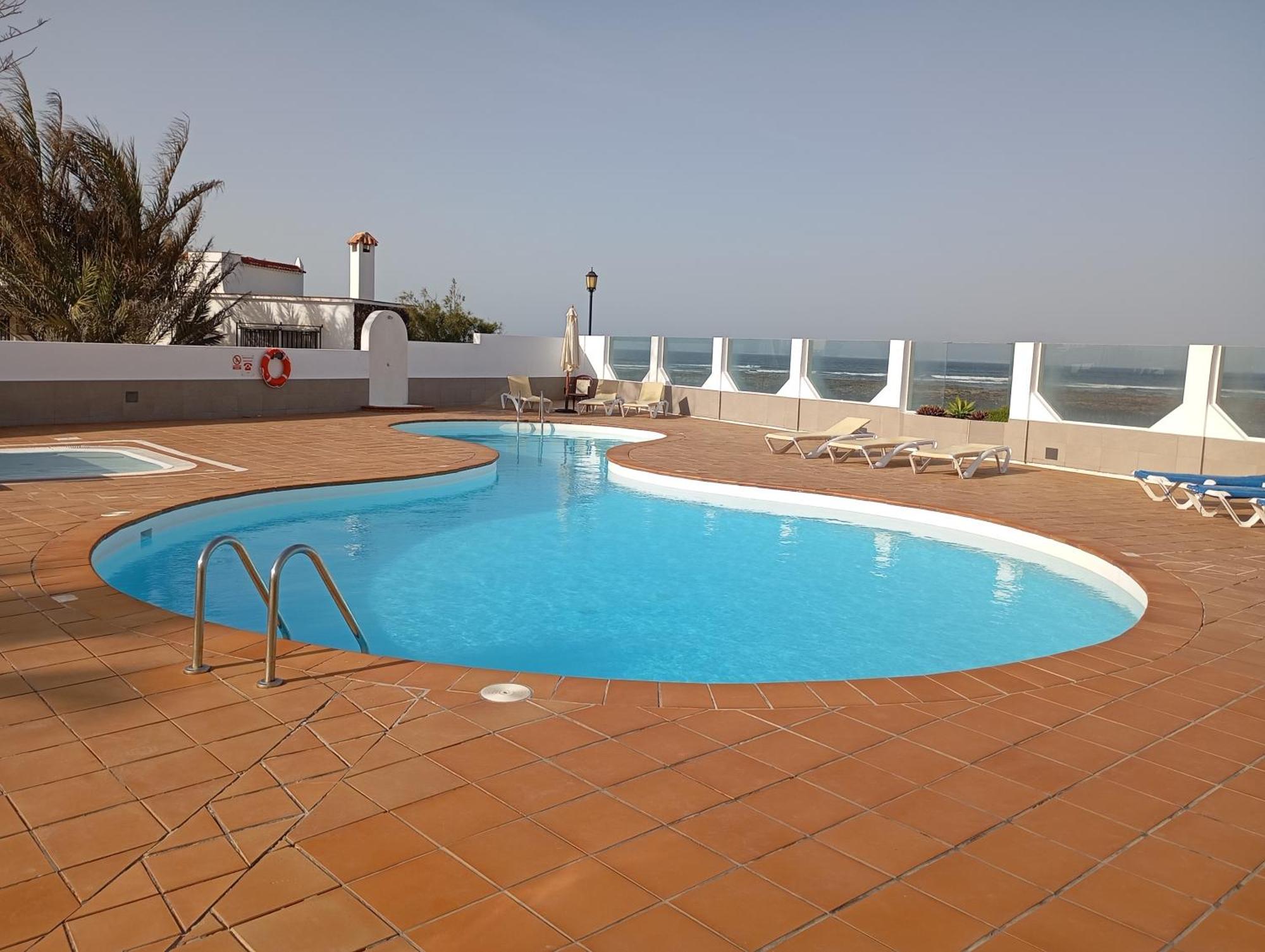 Casa Dalia, Frontbeach, Piscina, Holiday home