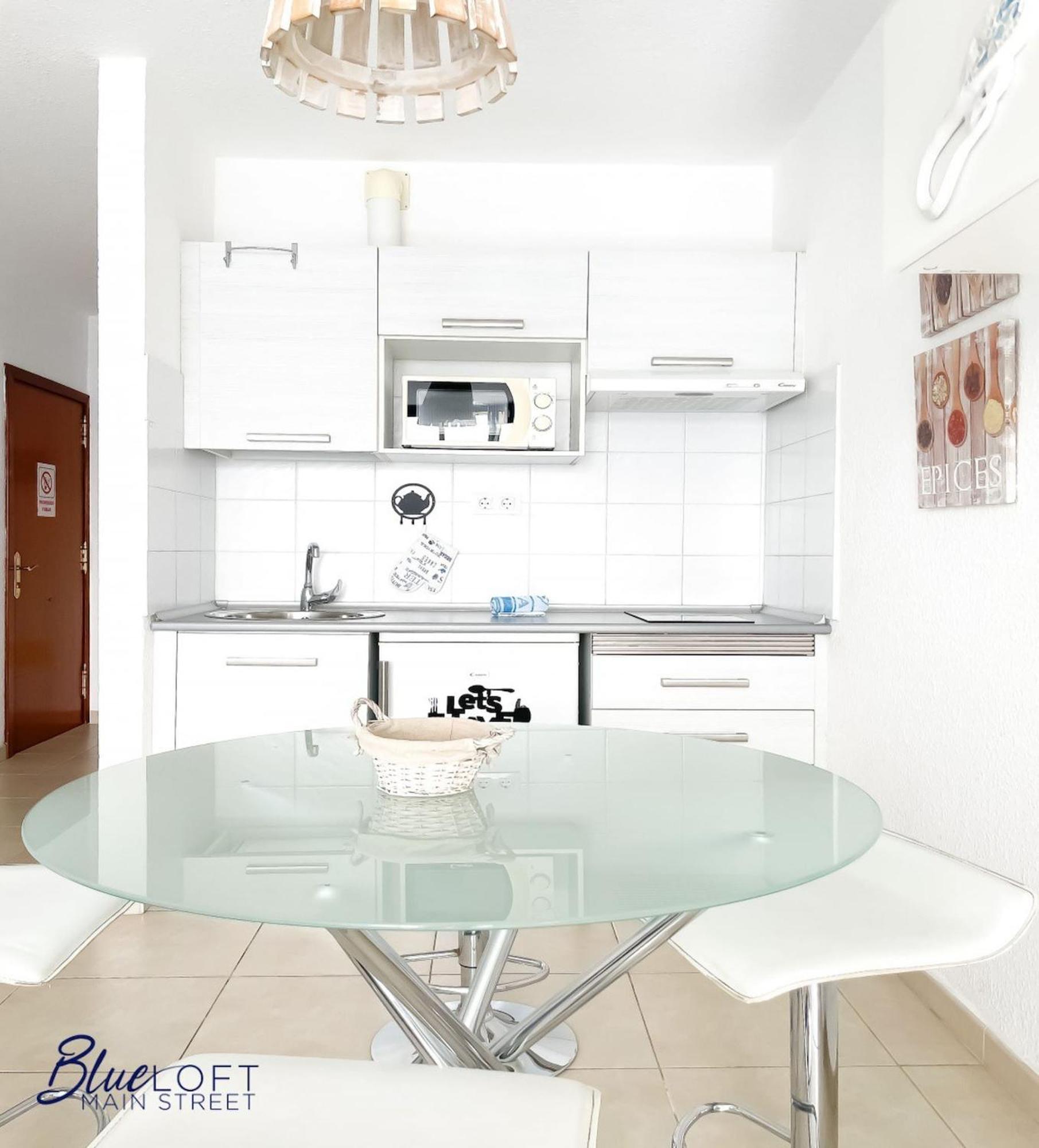 Blue Loft En Main Street By Rentalfue *