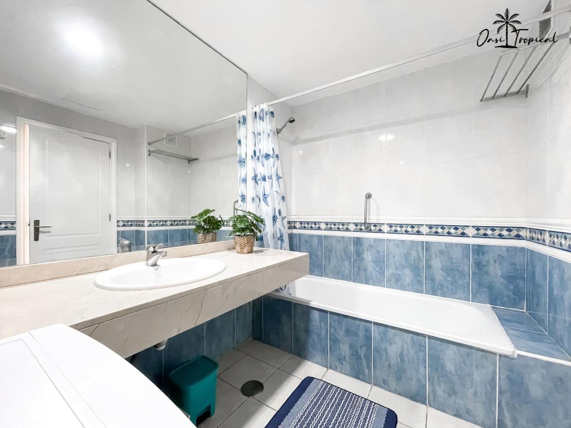 Apartment Oasi Tropical Wifi Free By Rentalfue