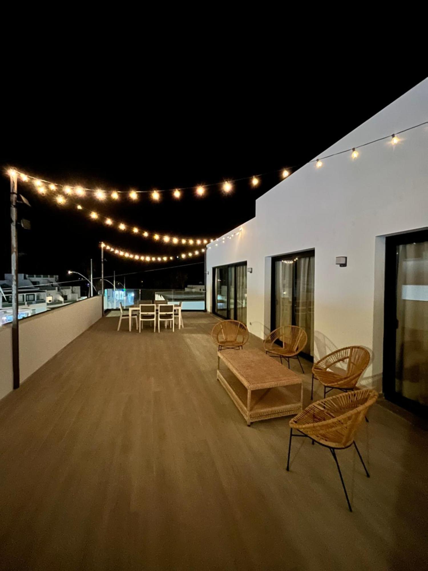 Arena Sunrise - Sea View And Main Street Apartment Corralejo
