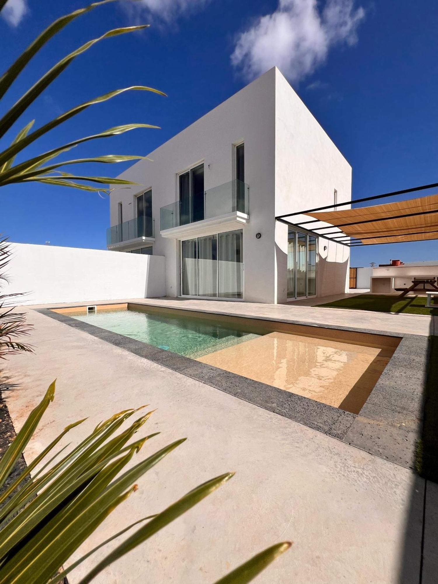Surf House & Surf School