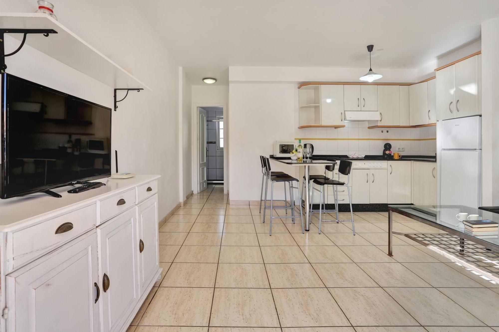 Residencia Lena Apartment *