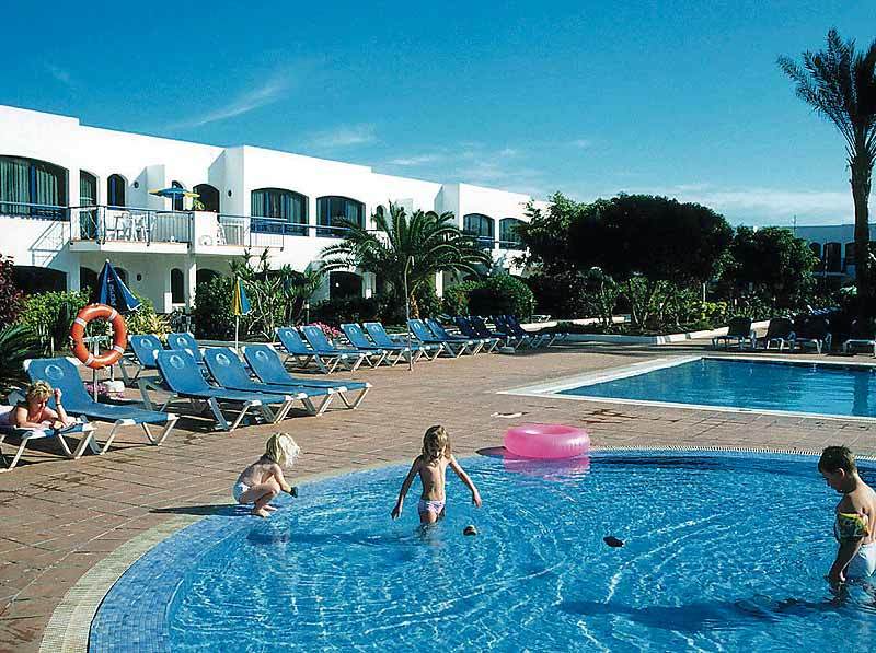 Las Palmeras I & Ii Hotel 3*