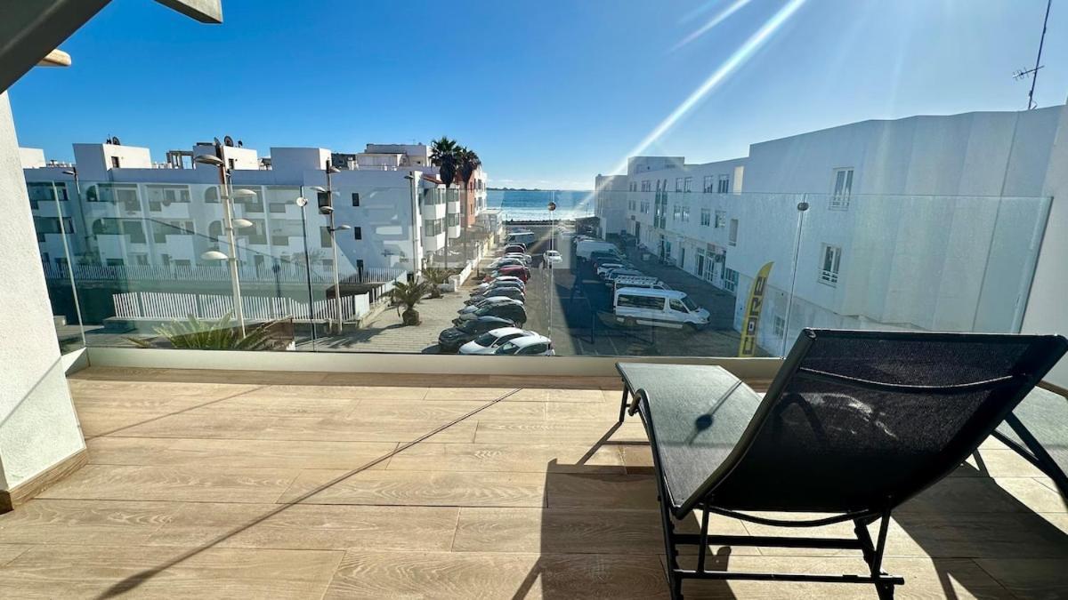 Stunning Sea View With Big Balcony In The Center Corralejo