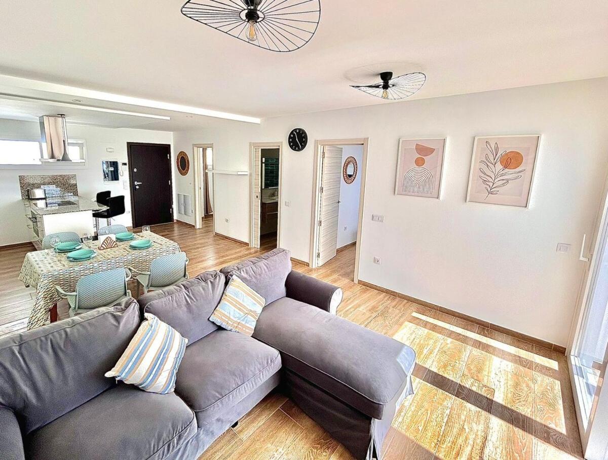 Stunning Sea View With Big Balcony In The Center Apartment Corralejo