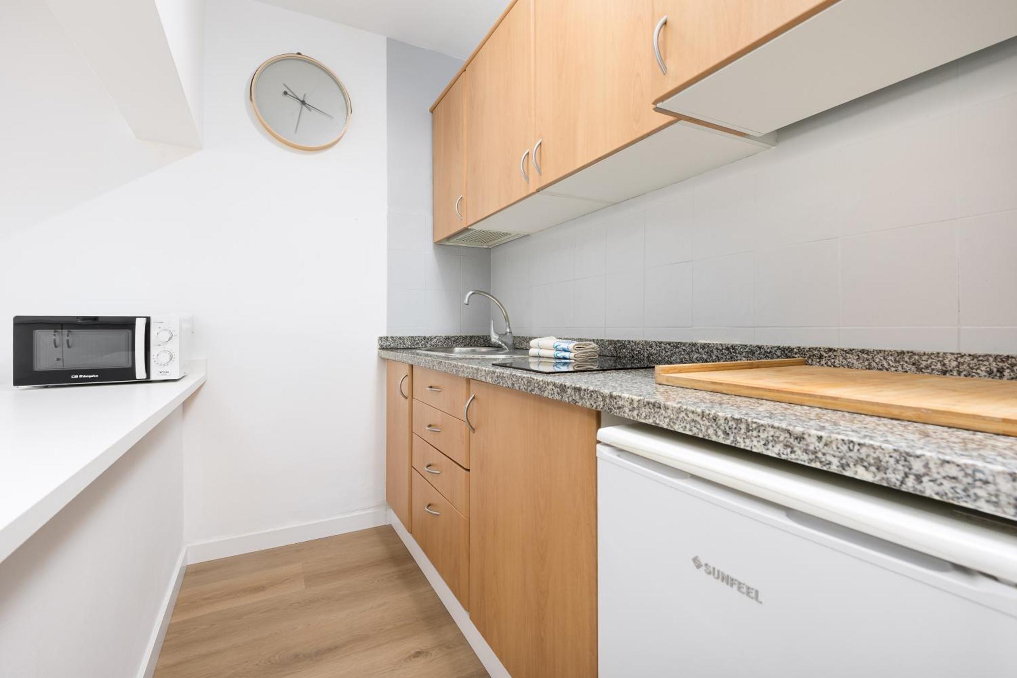 Home2book Pool & Tennis Court Cozy Apt, Apartment *