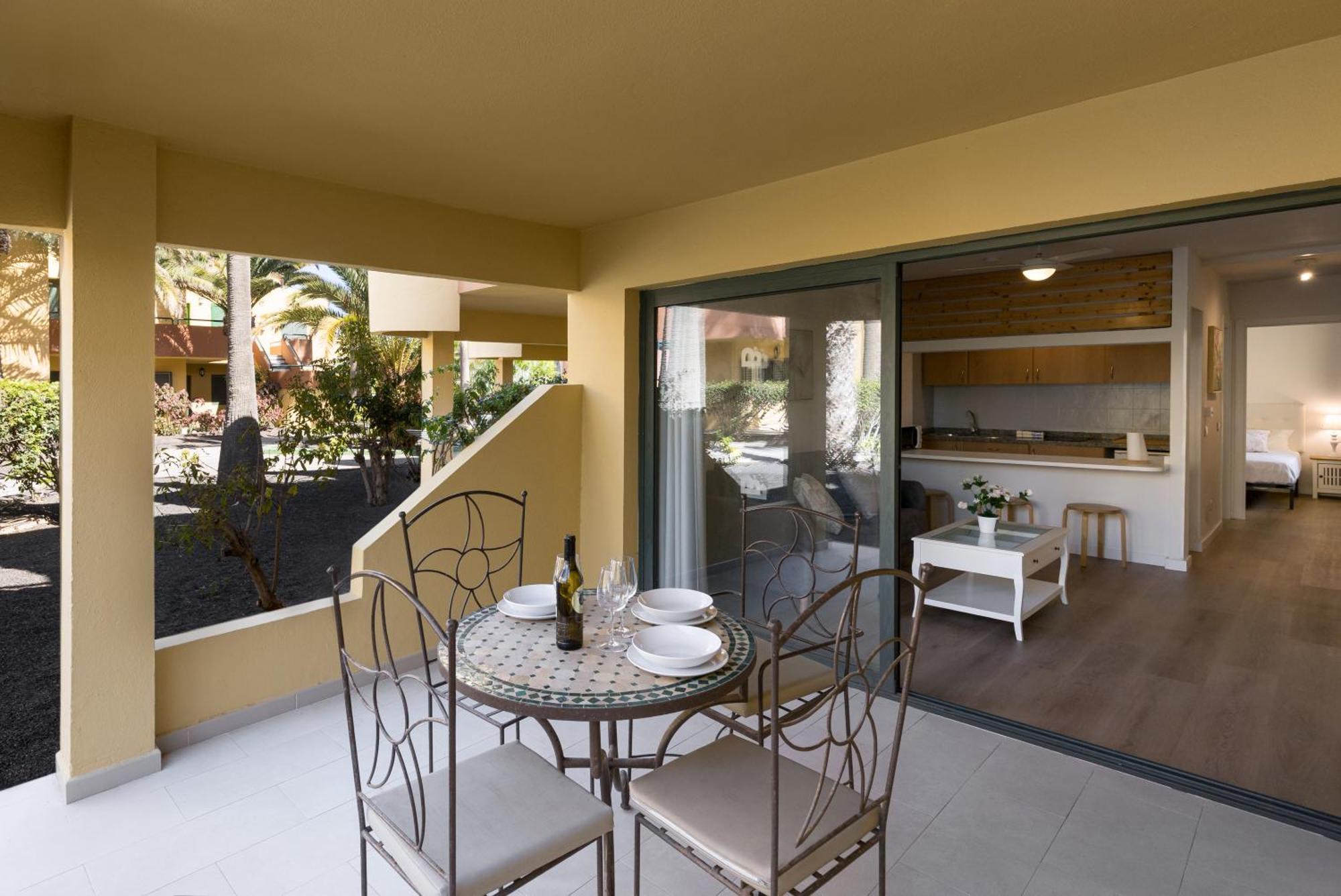 Apartment Home2book Pool & Tennis Court Cozy Apt,