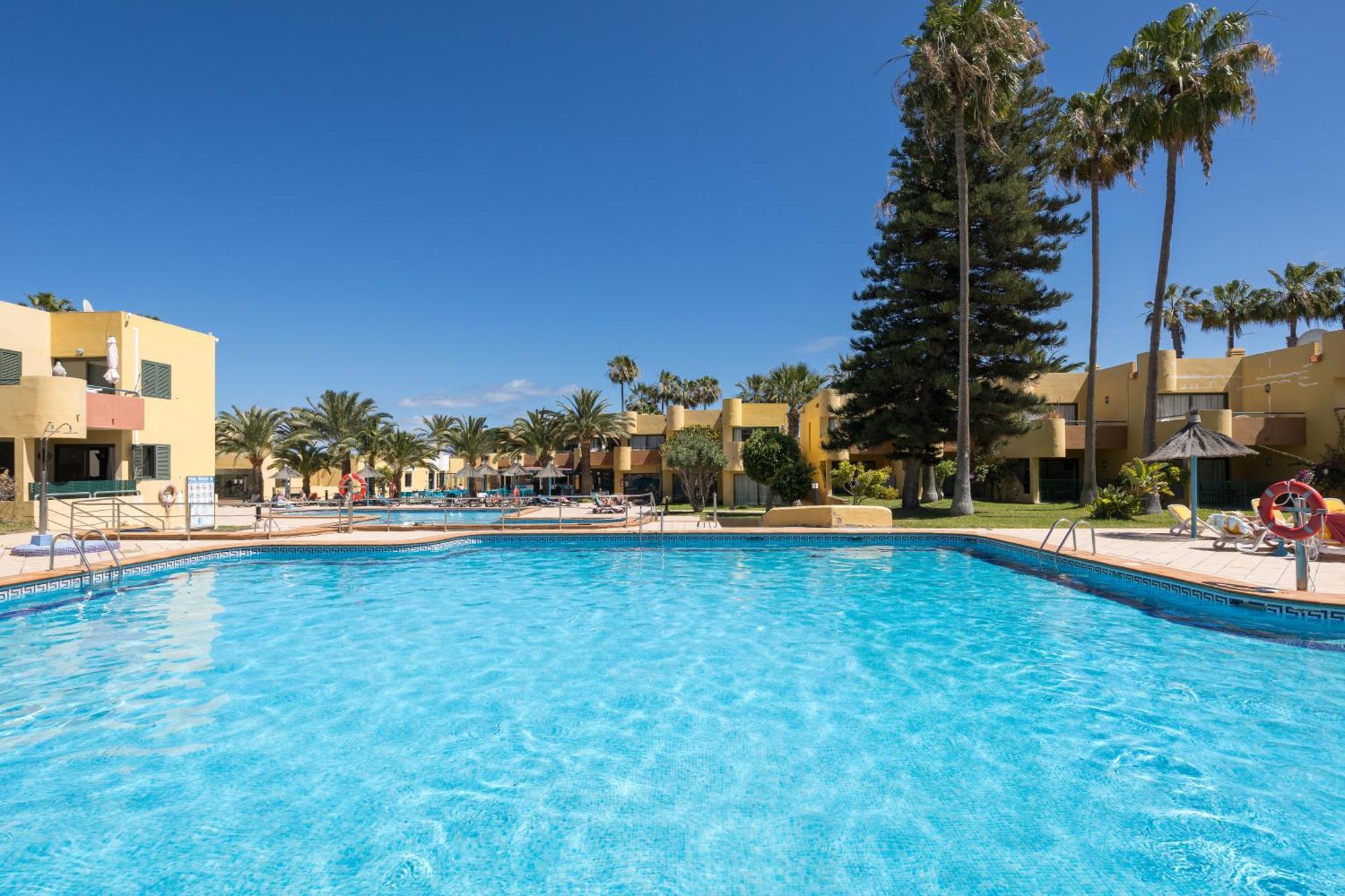 Apartment Home2book Pool & Tennis Court Cozy Apt, *