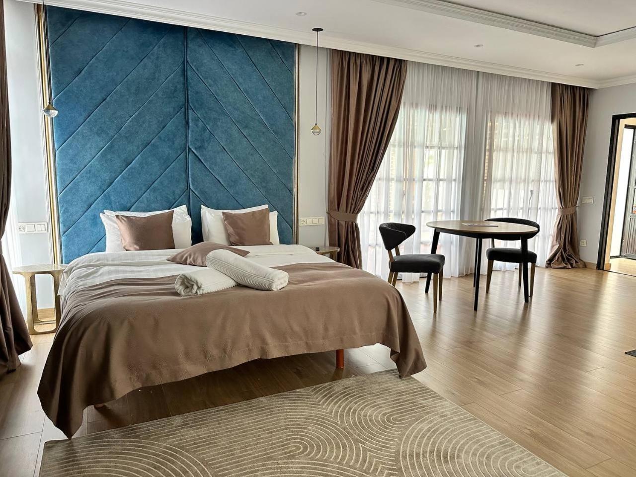 Miramar Boutique Adults Only Apartment *