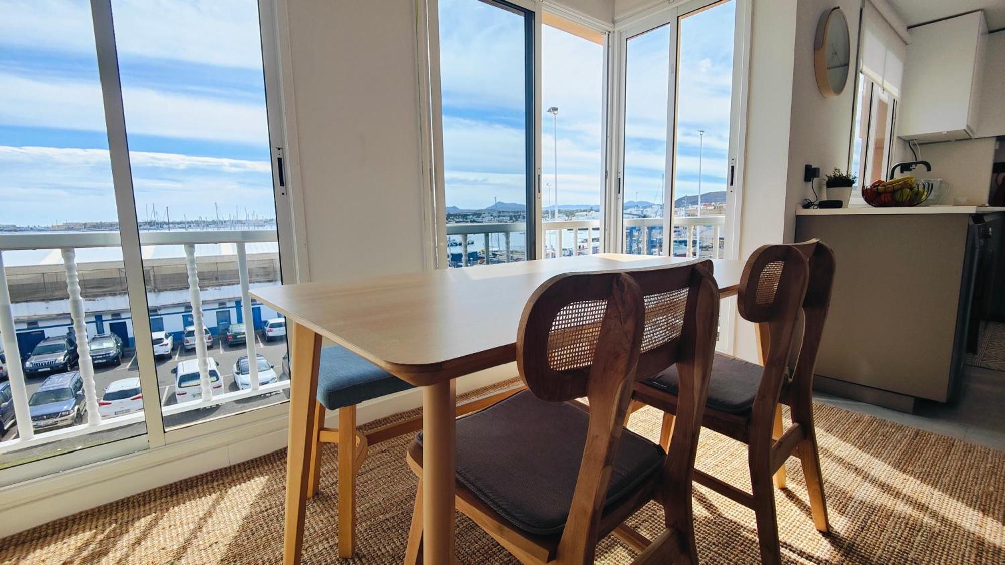 Apartment Arena Home, Chic & Sea View *