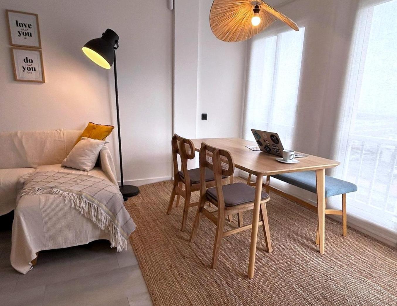 Arena Home, Chic & Sea View