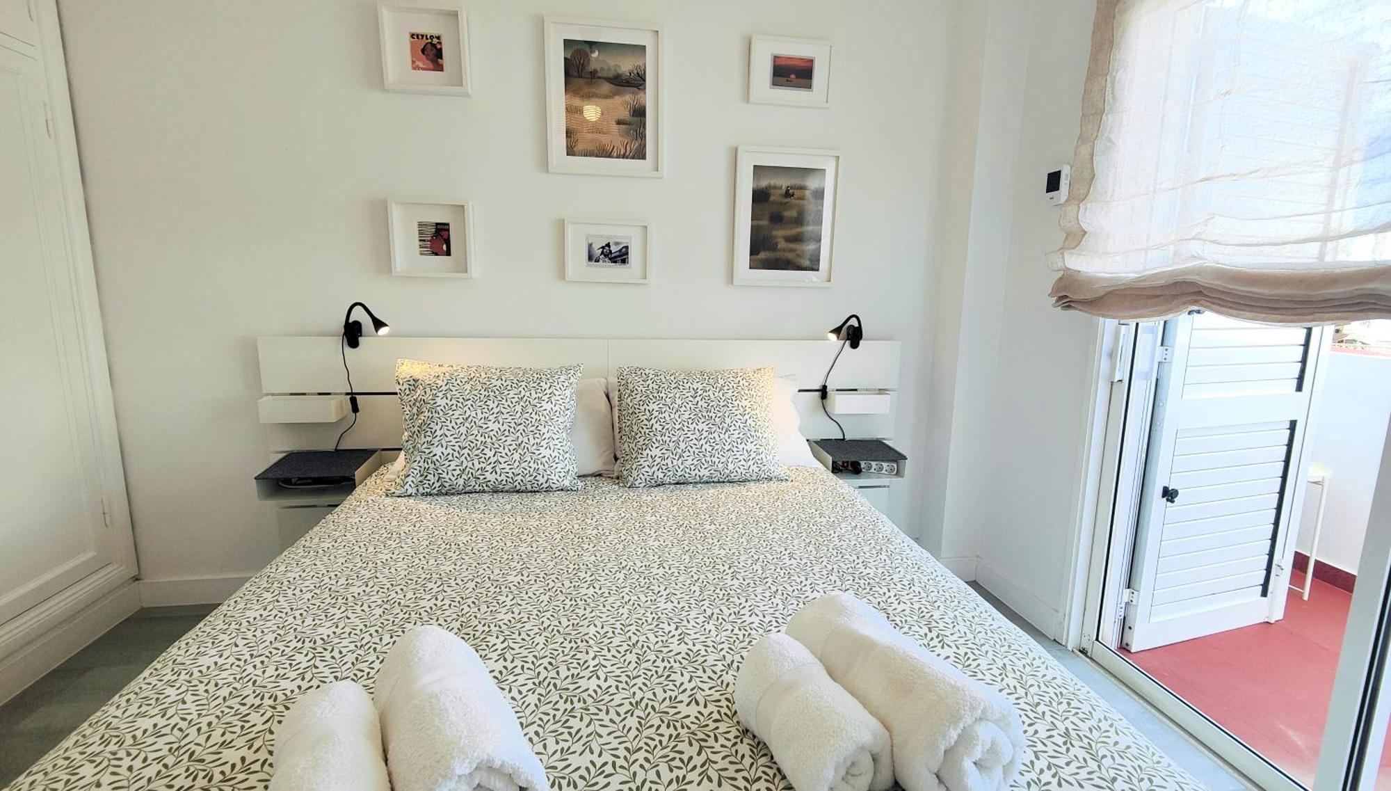 Apartment Arena Home, Chic & Sea View