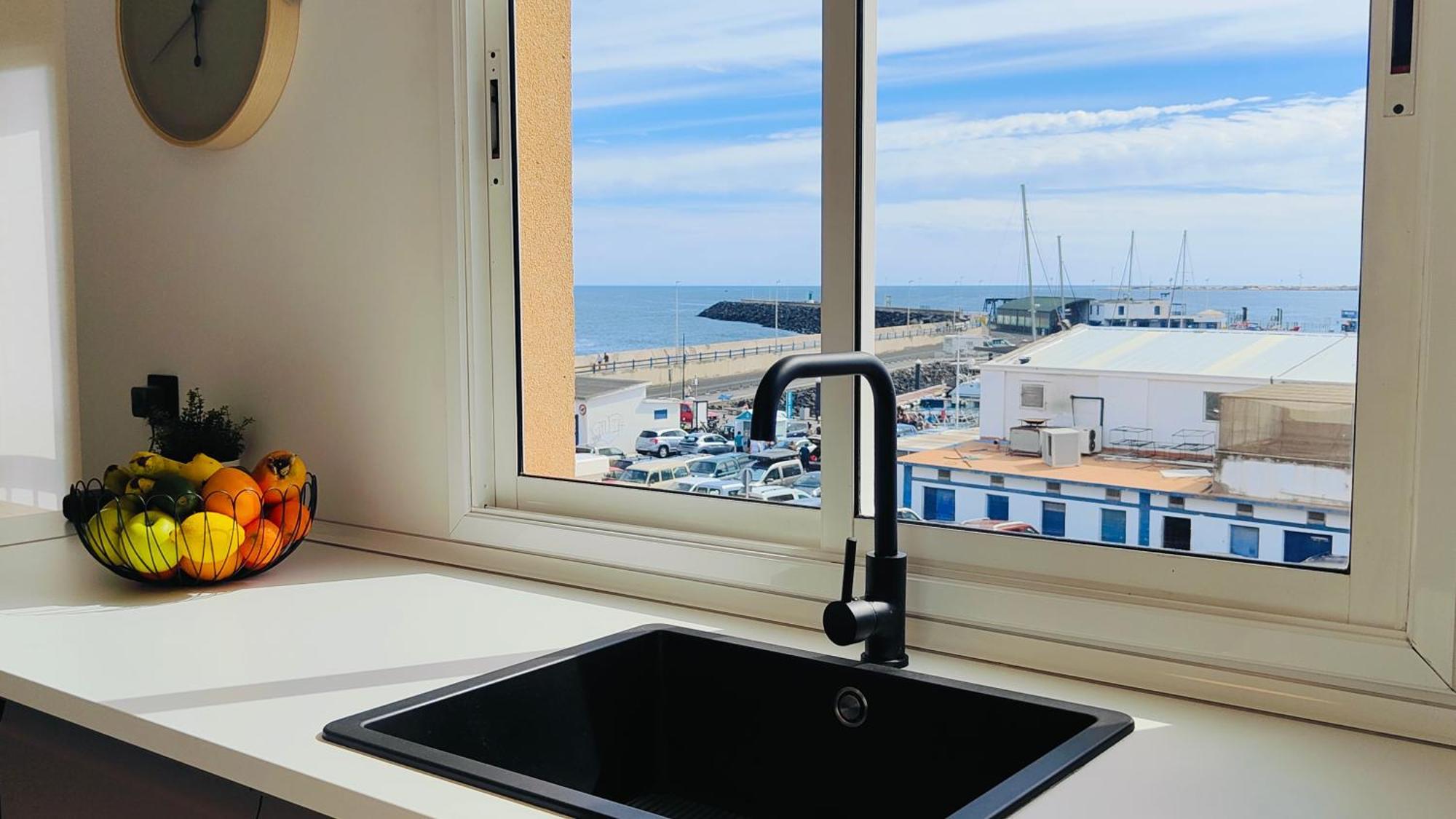 Apartment Arena Home, Chic & Sea View *