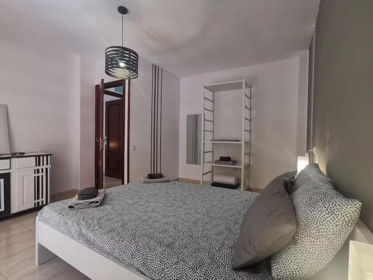 Holiday home Modern And Spacious 3 Bedroom House In