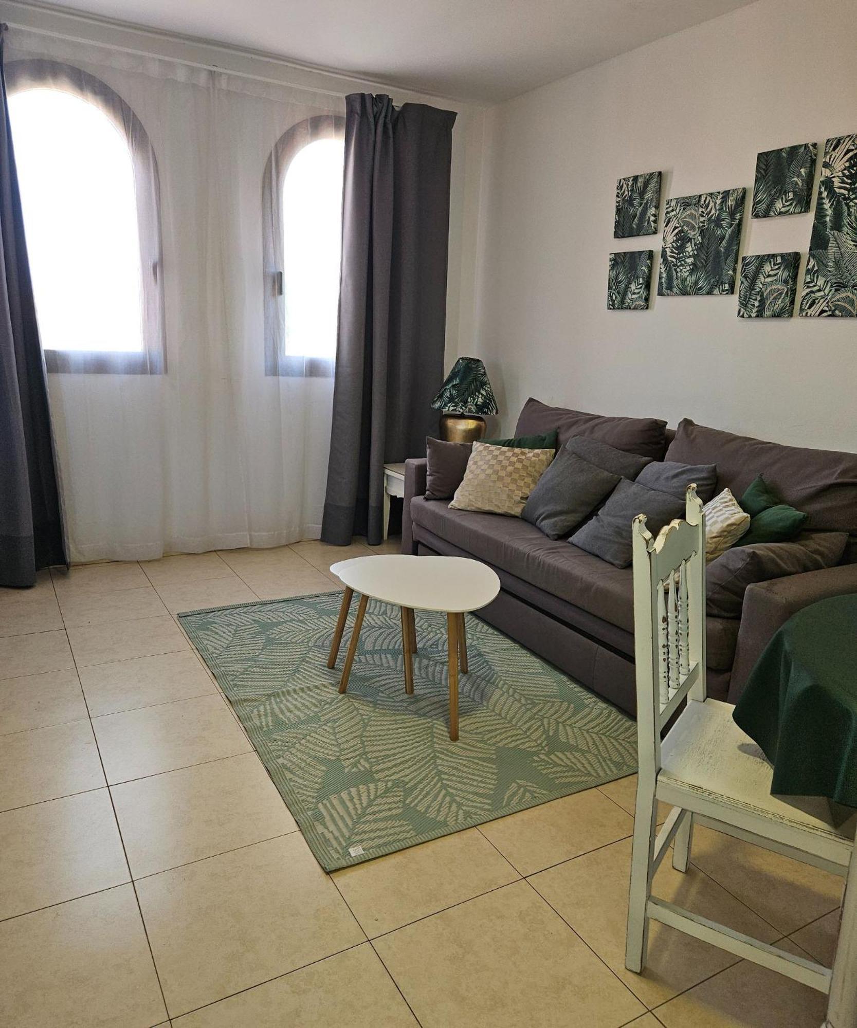With 3 Swimming Pools Wifi Apartment *