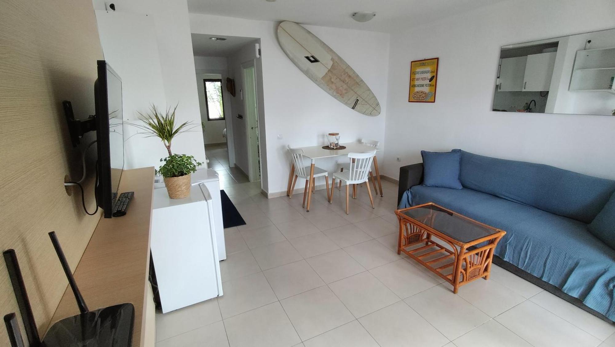 Buena Pace - Lovely In Apartment