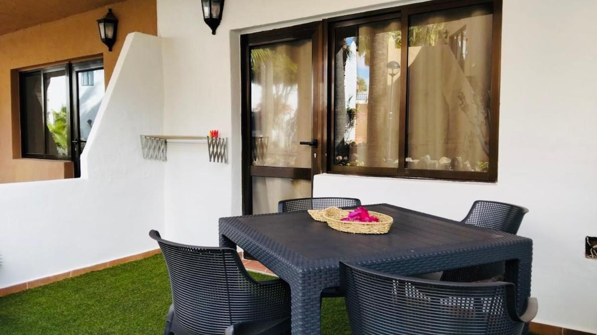 Amelia Oasis Dunas -corralejo-