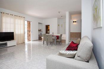 Aries Villa Corralejo
