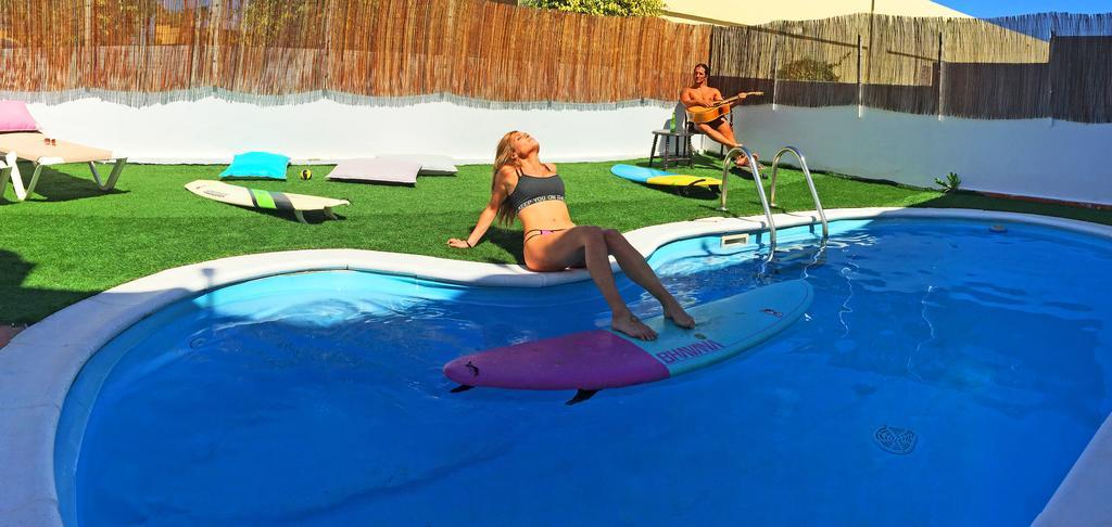 Bhavana Surf House 2*