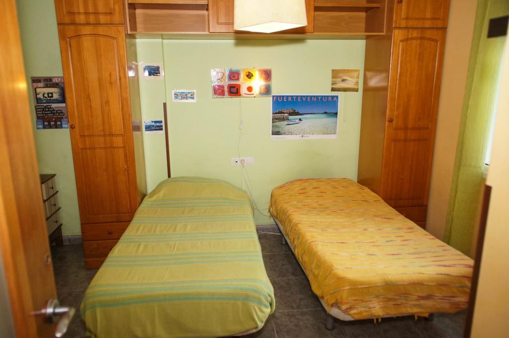 Lorenzo's Bed & Surf Apartment