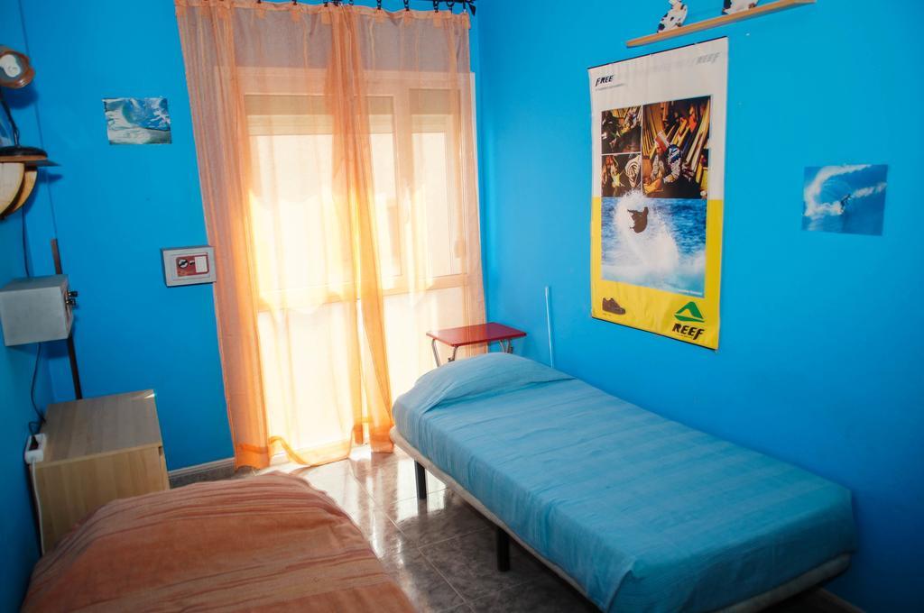 Lorenzo's Bed & Surf Apartment