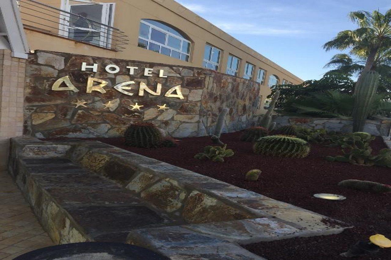 Arena Hotel 4*