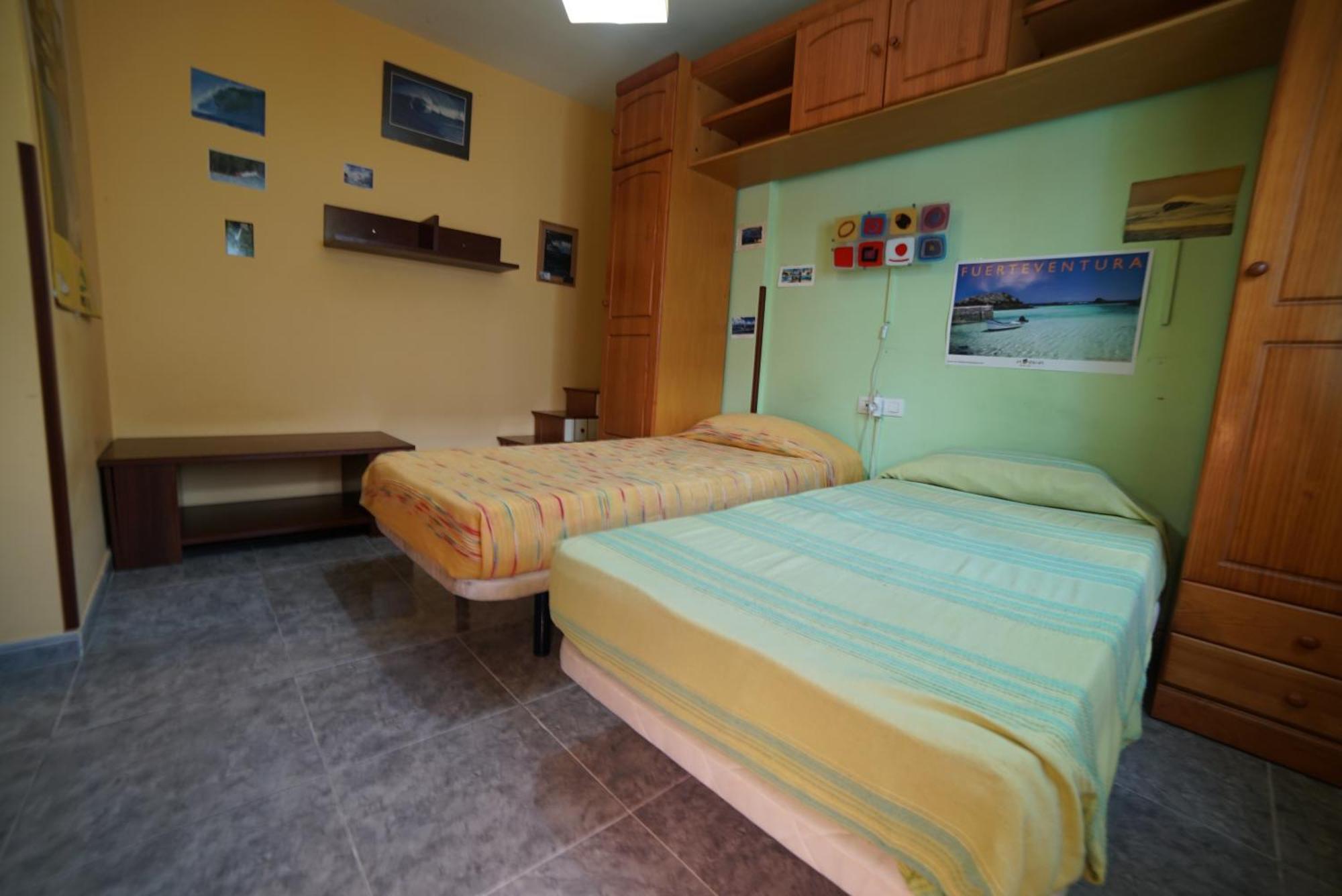Lorenzo's Bed & Surf