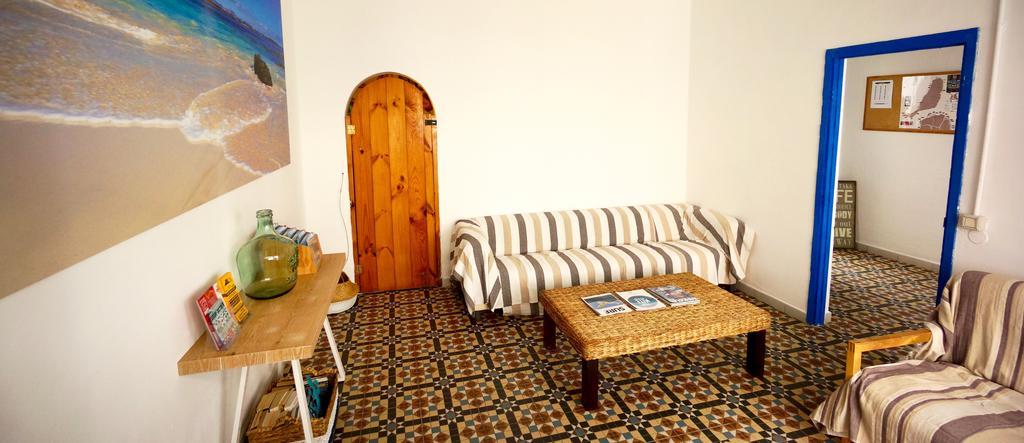 Albergue Sol Y Mar Surf Camp Corralejo