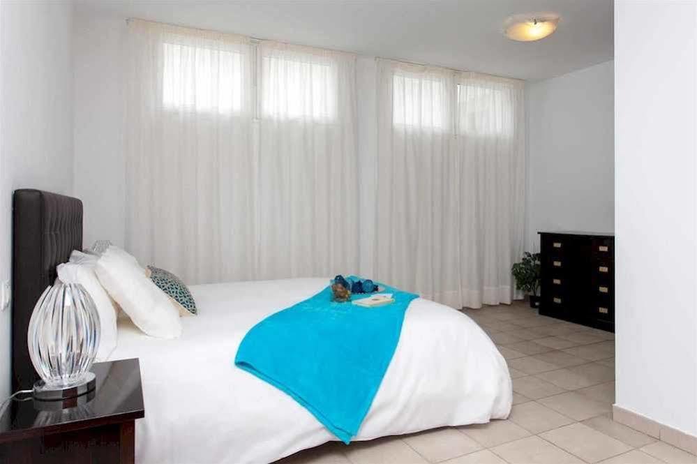 Villa Acacia
