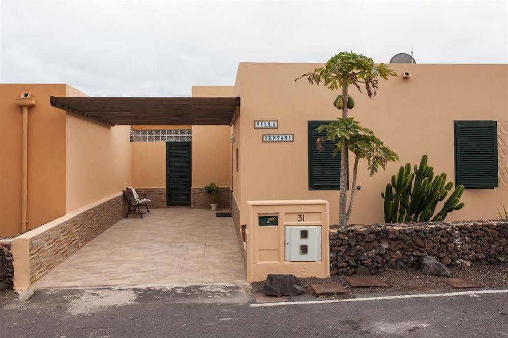Luz Villa *