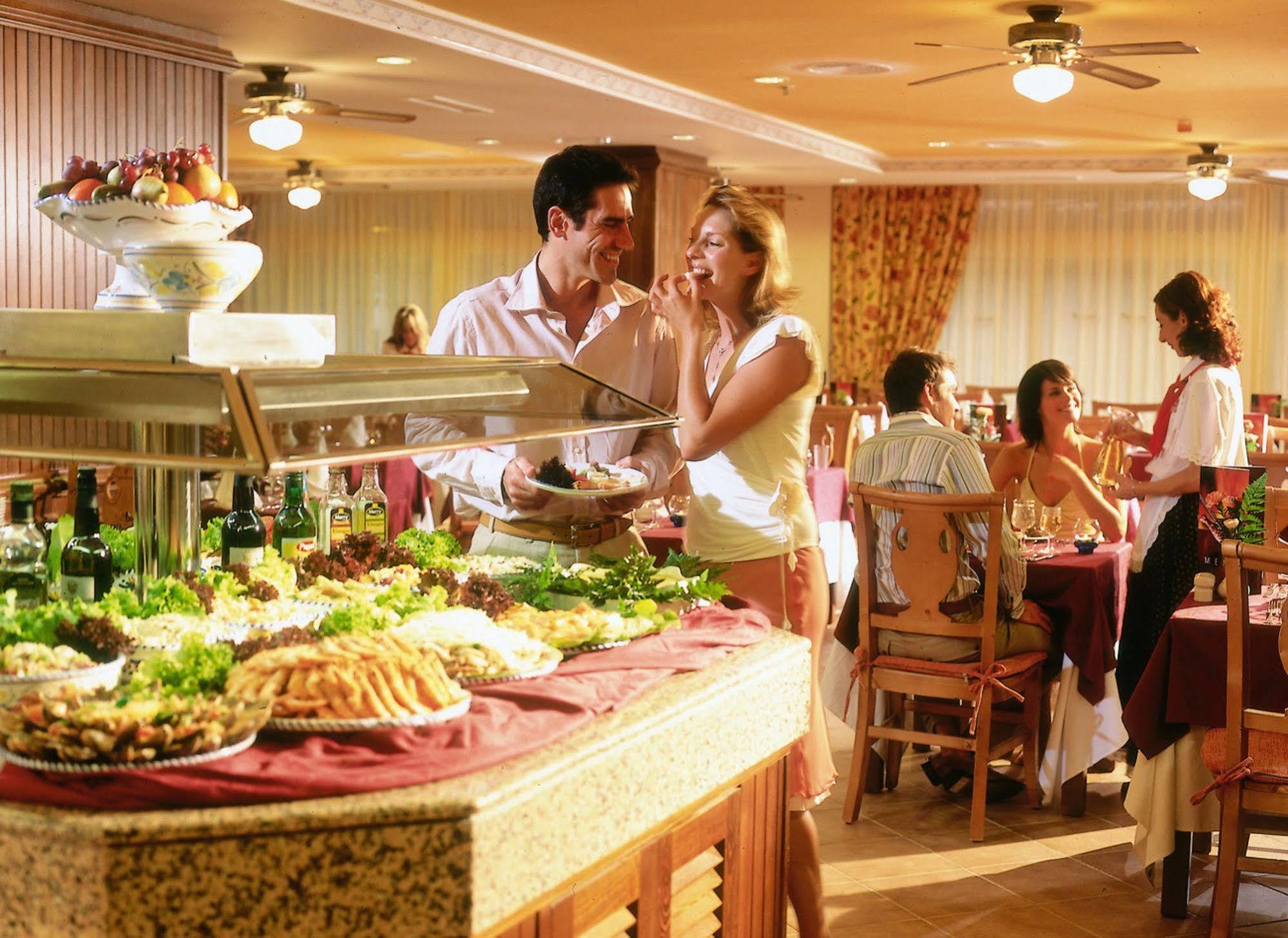 Hotel Riu Oliva