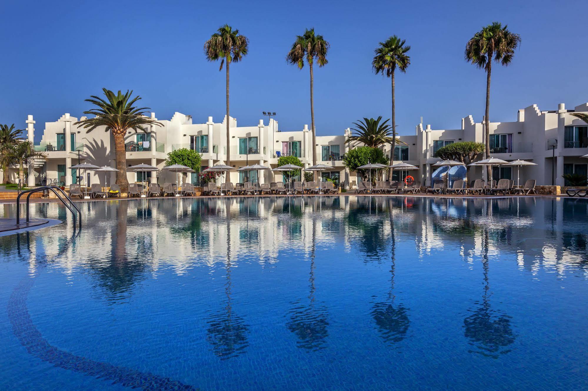 Hotel Barcelo Sands 4*