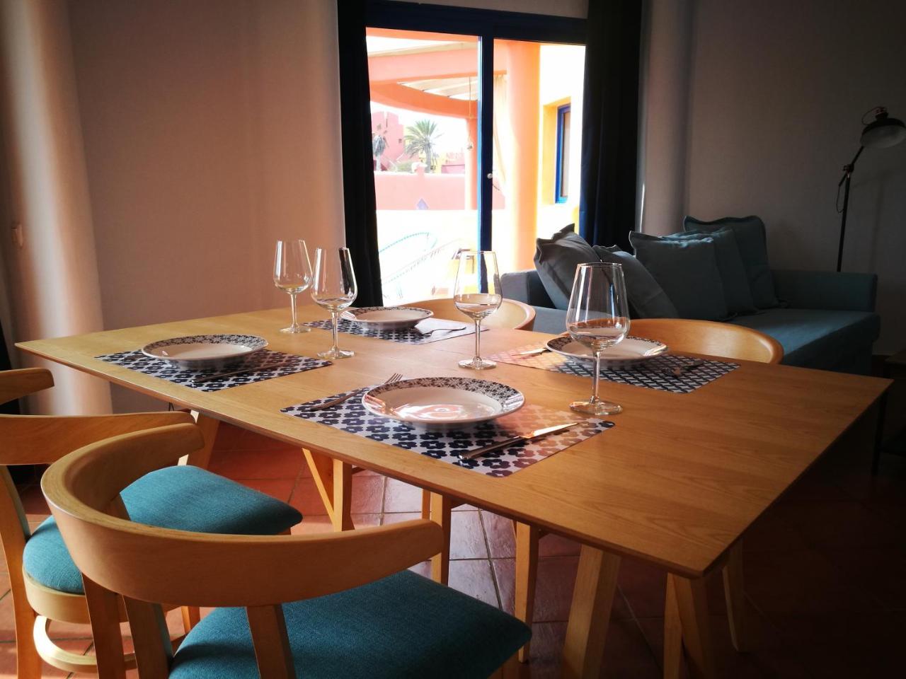 La Vie Est Belle, By Comfortable Luxury Apartamento *