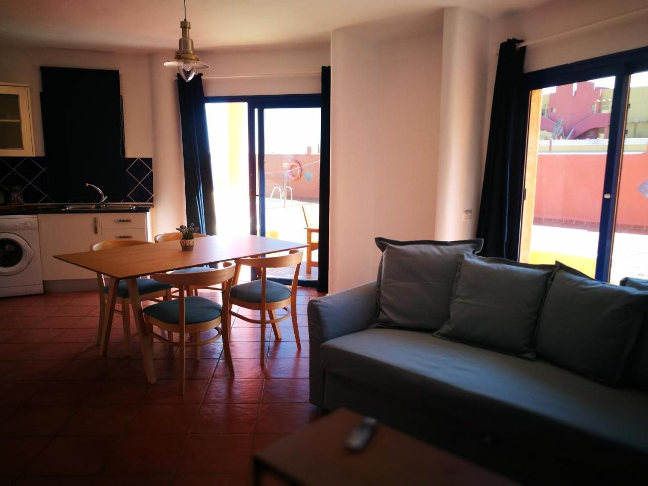 La Vie Est Belle, By Comfortable Luxury Apartamento