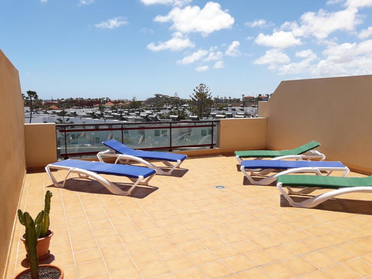 Big And Bright Apartment Corralejo