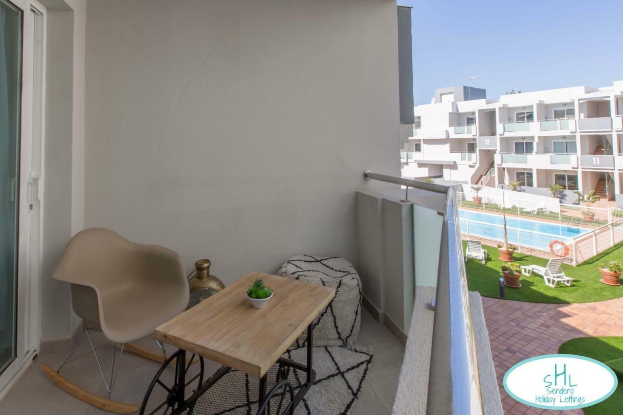 Sun - 206 Apartment