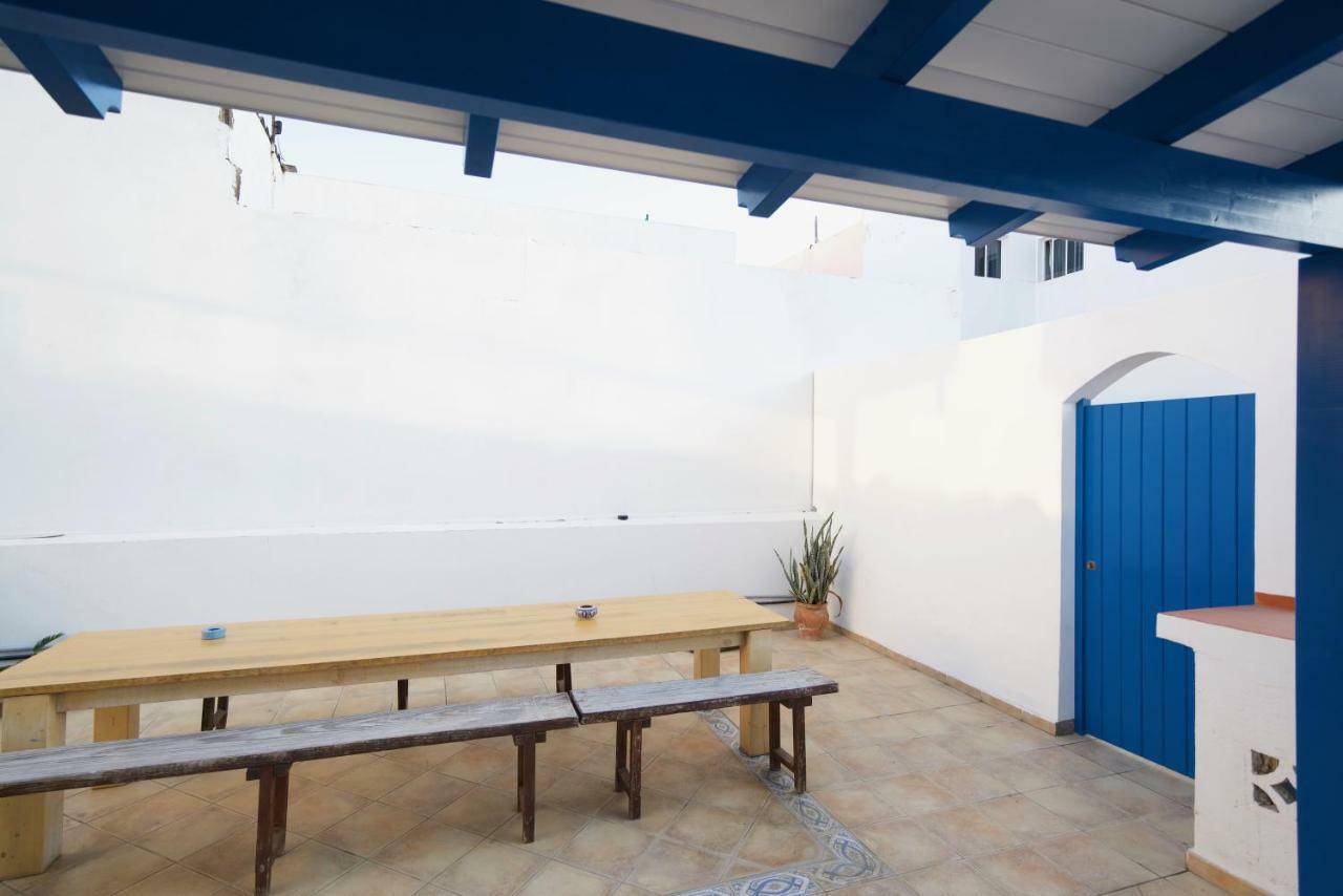 Albergue Sol Y Mar Surf Camp Corralejo