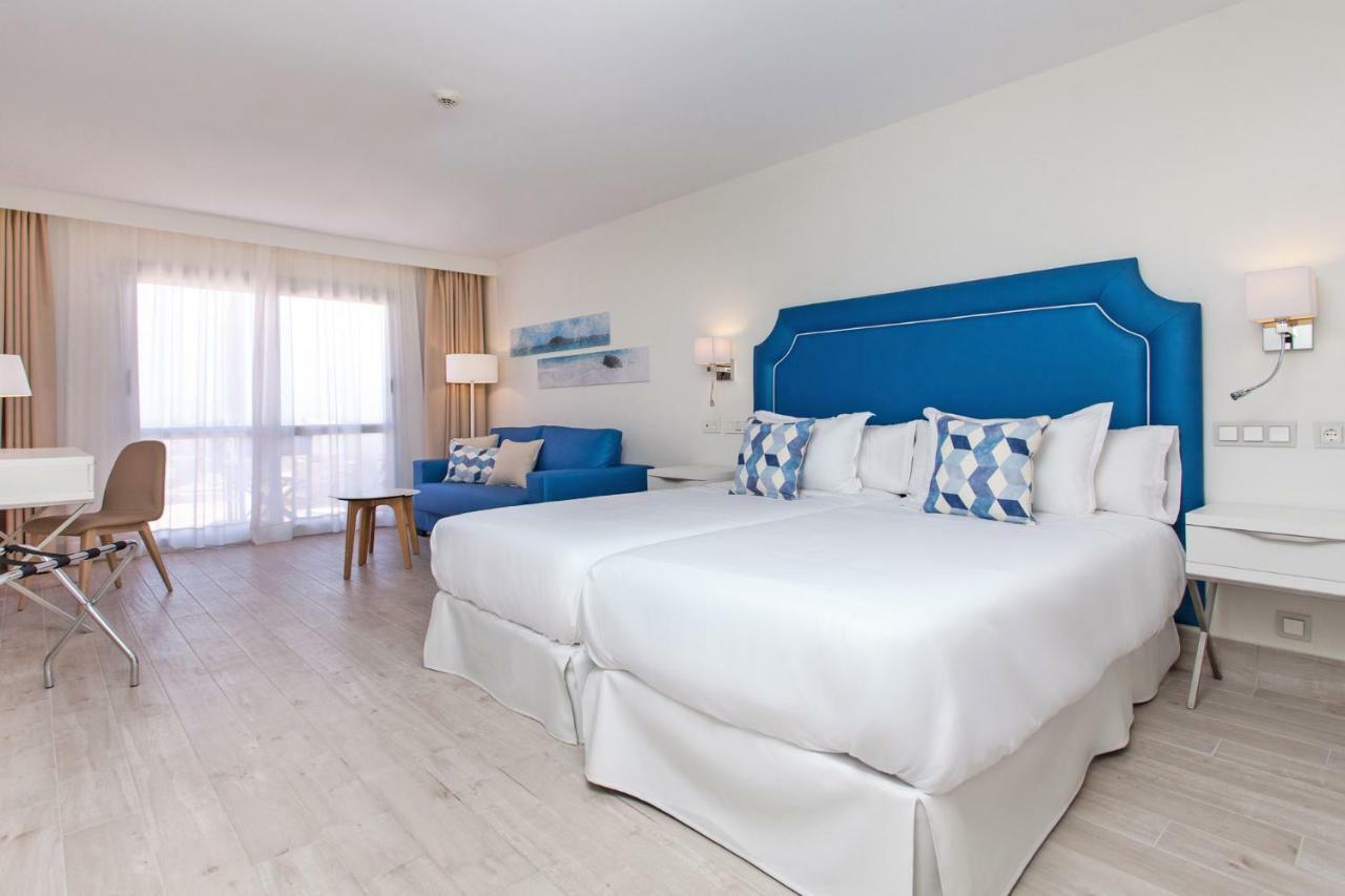 Boutique Tao Caleta Mar 3*