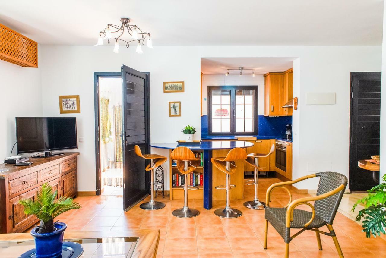 Holiday White With Pool And 500m To Sea Villa Corralejo