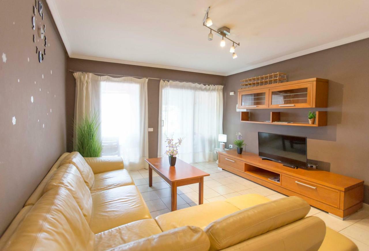 Marine Breeze Apartment *