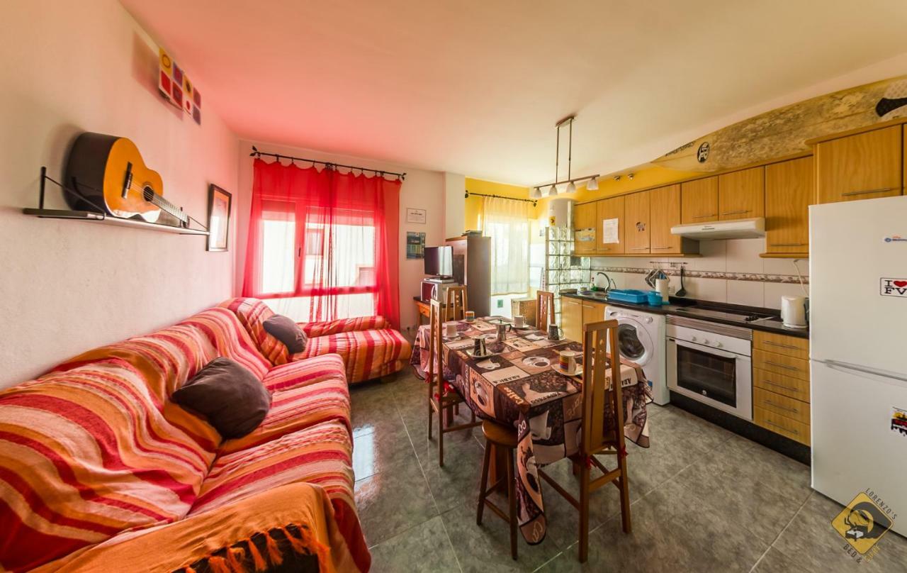 Lorenzo's Bed & Surf Apartment