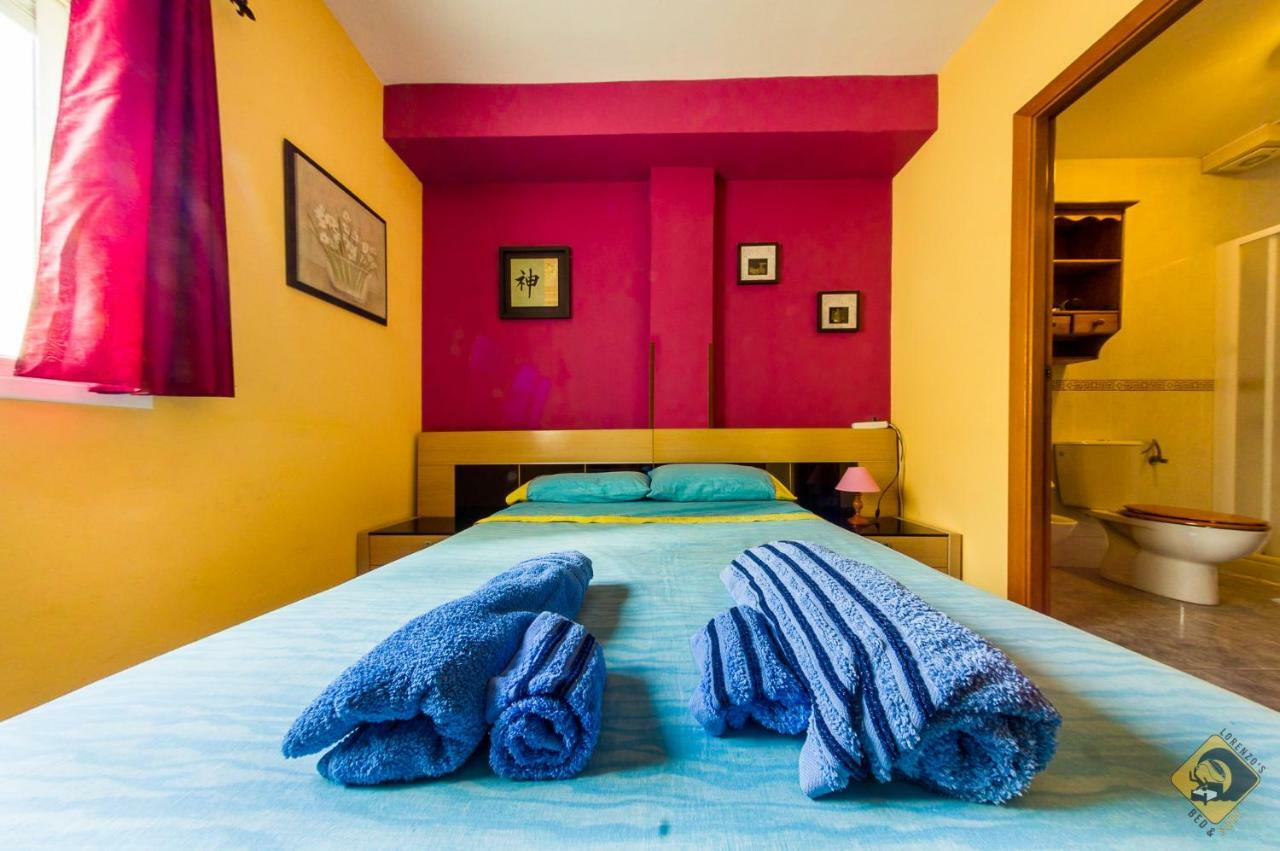 Lorenzo's Bed & Surf *